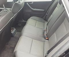 Breaking 2005 audi a4 2l tdi - Image 6/7