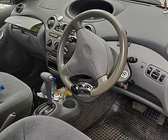 Toyota Yaris 1.3 automatic petrol - Image 5/9