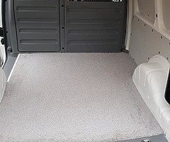 VW Caddy 08 - Image 6/10