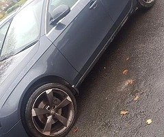 £2,500
