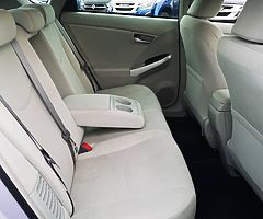 Toyota Prius Hybrid - Image 5/10