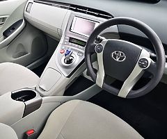 Toyota Prius Hybrid - Image 6/10