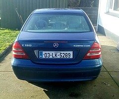 €425