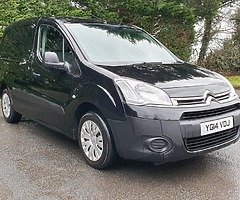 £4,400