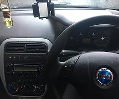 Fiat Punto Granda - Image 7/9