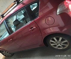Toyota Corolla verso Automatic - Image 4/10