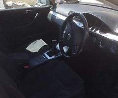 Car - Image 4/6