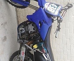 £1,000