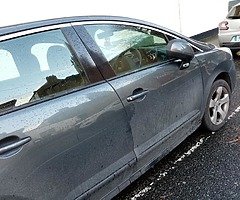 Se vinde. Urgent Pejo 3008 1.6 petrol an 2010. Preț 2900 euro pentru detalii la nr [hidden informati - Image 8/10