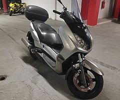 Yamaha Xmax 125i - Image 4/4