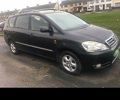 Toyota avensis verso