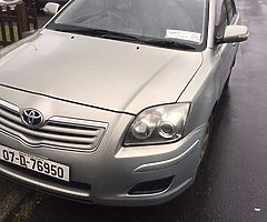 2007 toyota avensis
