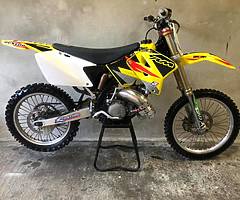 £1,595