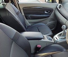 Renault Scenic 7 Seater