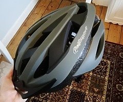 Black Ladybike with helmet and lock - Image 4/5