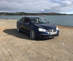 €1,600