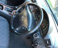 Mercedes Benz C-180 - Image 7/9