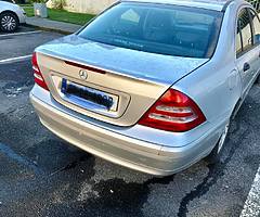 Mercedes Benz C-180 - Image 9/9