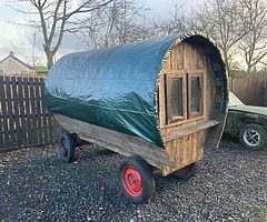 £395