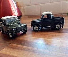 £10