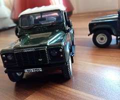 £10 - Image 3/5