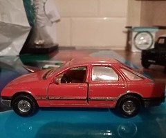 £10