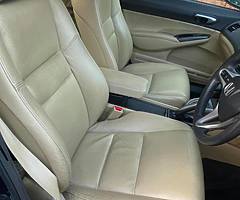 Honda Civic hybrid automatic - Image 9/10