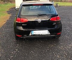 €8,000