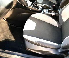 Ford Focus Immaculate Condition! •2013(132) • • ⏱ONLY 40k Miles ⏱• • €8600 •