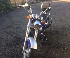 £600