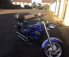 £600