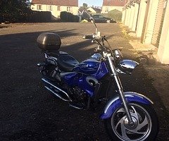 £600