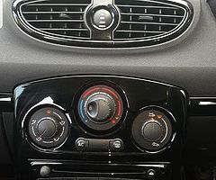 2012 Renault Clio - Image 5/7