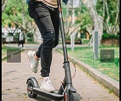 Xiaomi Mi (M365) Electric Scooter
