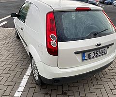 LPD CAR SALES AND COMMERCIAL VEHICLES - Image 3/5