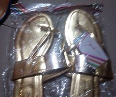 Sandals - Image 8/10