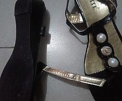 Sandals - Image 9/10