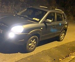 €800
