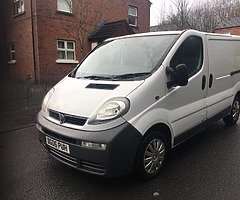 £2,000