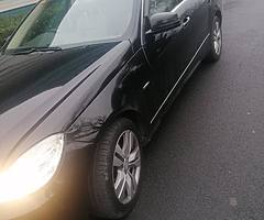 Mercedes E Class - Image 8/8