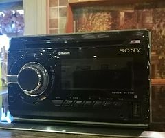 Sony WX-GT90BT + Subower 1800W
