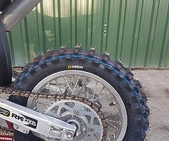 £1,300