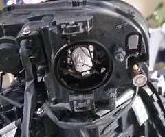 Volvo XC 90 Xenon Model 07 Headlights / Farurilor
