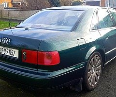 Audi S8 D2
