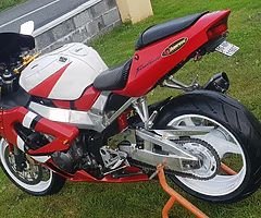 €2,350