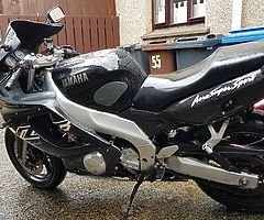 £1,000