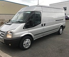 132 Ford Transit LWB