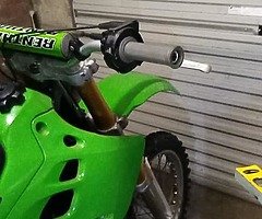 £950