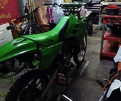 £950