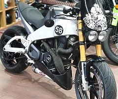 Buell XB9SX full custom.